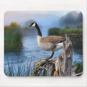 CANADA GOOSE ON THE SHASTA MOUSE MAT