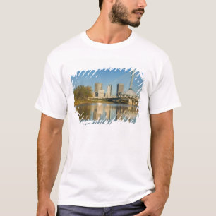 CANADA, Manitoba, Winnipeg: Esplanade Riel 2 T-Shirt
