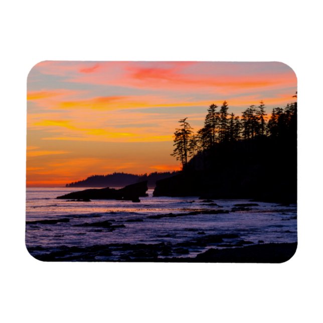 Canada, Pacific Rim National Park Reserve, West Magnet (Horizontal)
