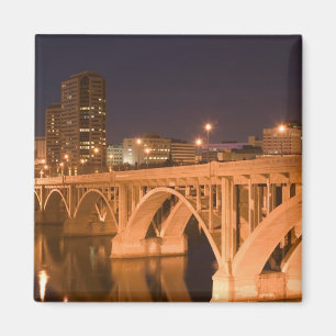 Canada, Saskatchewan, Saskatoon: Broadway Magnet