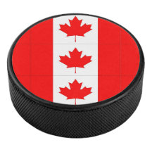 CANADIAN FLAG HOCKEY PUCK