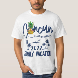 Cancun 2022 Mexico Pineapple Family Vacation T-Shirt