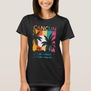 Cancun 2022 Squad Retro Cancun 2022 Beach Squad T-Shirt