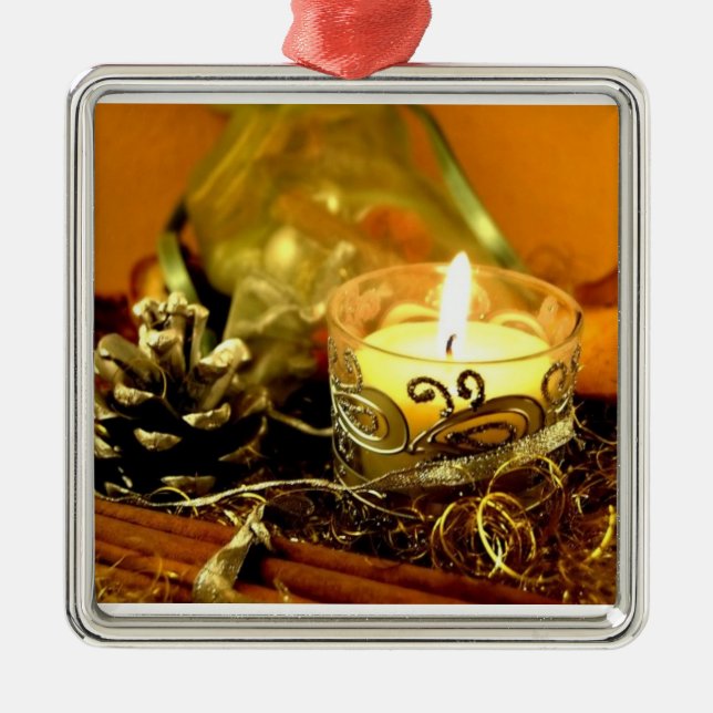 Candle & Pinecone Metal Tree Decoration (Front)