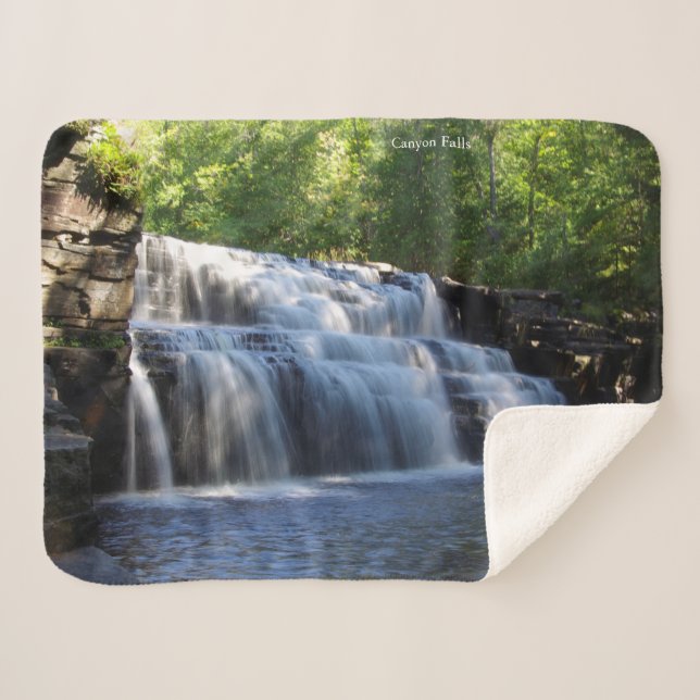 Canyon Falls sherpa blanket (Front (Horizontal))