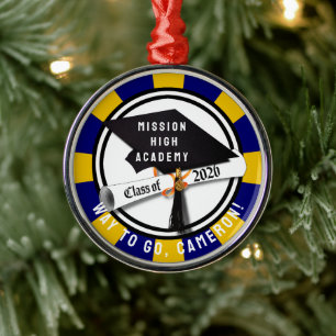 Cap Diploma Class of 2026 Graduation Metal Tree Decoration