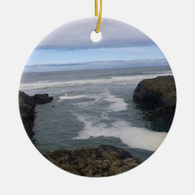 Cape Perpetua, Oregon Coast Ceramic Tree Decoration (Front)