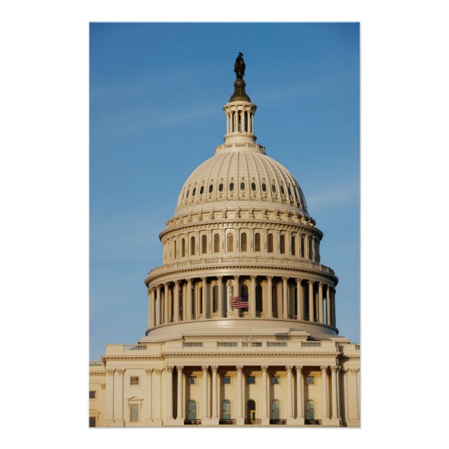Capitol Building shot at dusk Poster (Front)