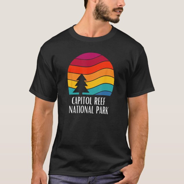 Capitol Reef National Park  Retro National Park Su T-Shirt (Front)