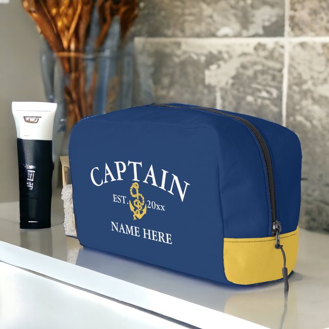 Captain - customisable dopp kit (Captain - customizable dopp kit bag from Ricaso. Easy to personalize with your own text. Sailing bag)