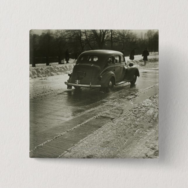 Car on road 15 cm square badge (Front)