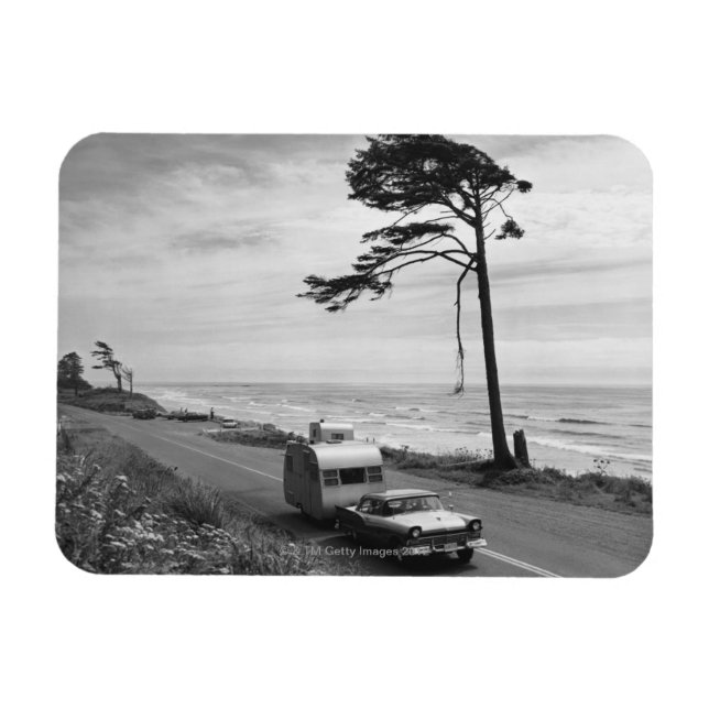 Car Pulling Trailer Magnet (Horizontal)