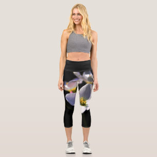 Cardamine Pratensis Flowers lecapcna Capri Leggings