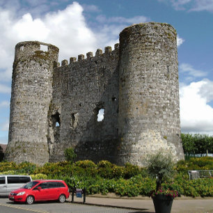 Carlow Castle ruins, Carlow town, Ireland Postcard