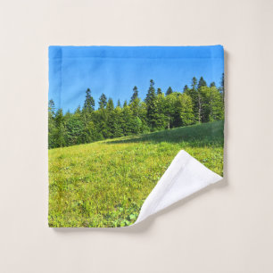Carpathian Green Meadow – Romania Mountain Print Bath Towel Set