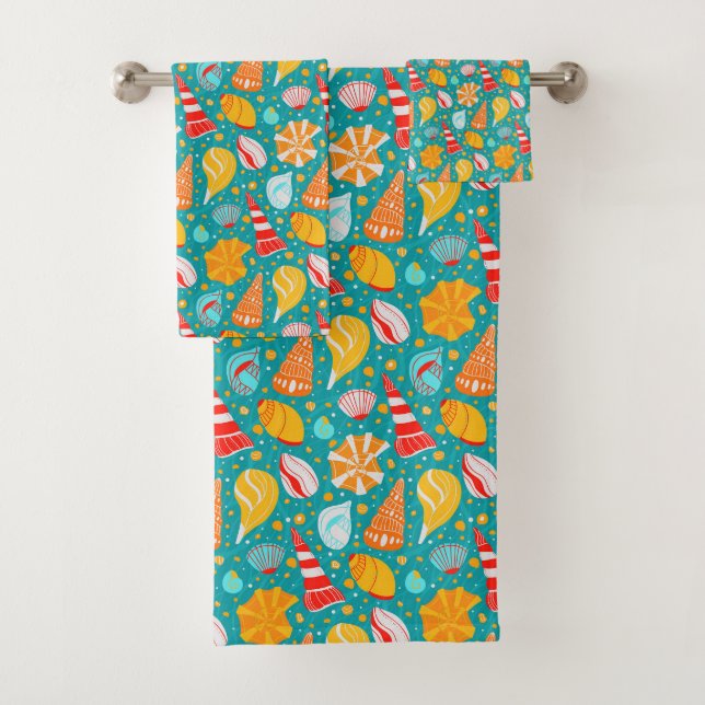 Cartoon seashells with sand and doodle ornament  bath towel set (Insitu)