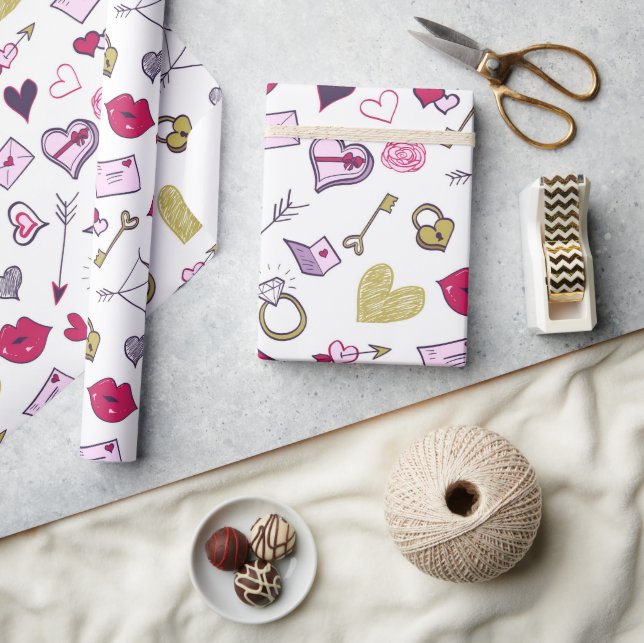 Cartoon Valentines Day Wrapping Paper (Crafts)