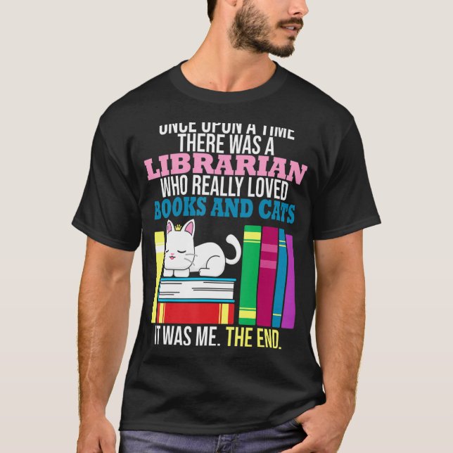 Cat  Book Feline Owner Reader Bookworm T-Shirt (Front)