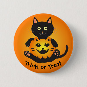 Cat Holding Jack-o'-Lantern 6 Cm Round Badge