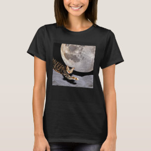 Cat In Outer Space Cute Kitten Kitty Strange T-Shirt