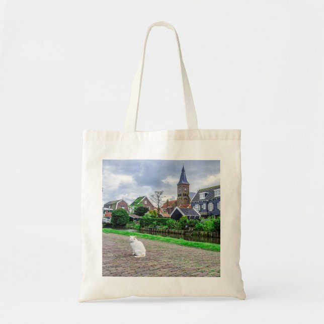 Cat in traditional fishing village tote bag (Front)