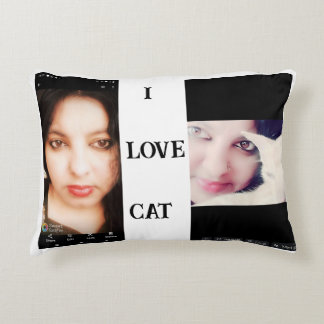 CAT LOVER AND UR IMAGES AND WRITE THAT I LOV CAT DECORATIVE CUSHION