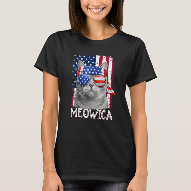 Cat Mom and Cat Dad USA Flag  Cat 4th of july Meow T-Shirt (Front)