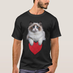 Cat Mum Cat Dad Realistic Cat Holding Heart Graphi T-Shirt