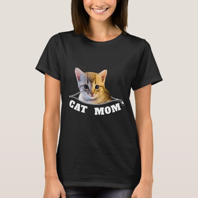Cat mum  T-Shirt (Front)