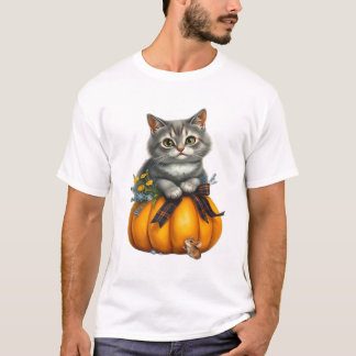 Cat on Halloween pumpkin Classic T-Shirt