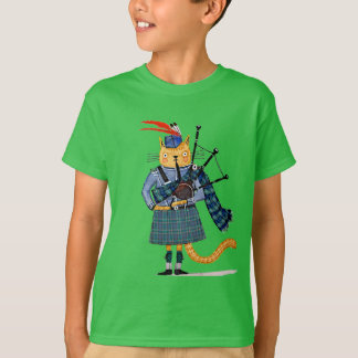 Cat on the bagpipes - T shirt