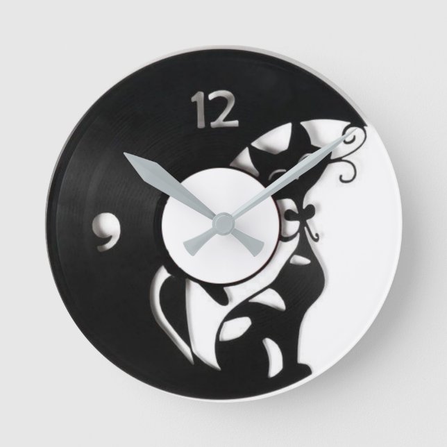 Cat Round Clock (Front)