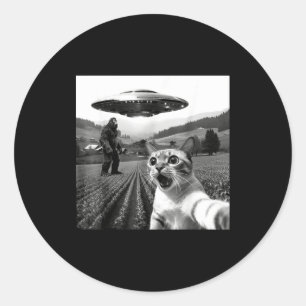 Cat Selfie With Alien Ufo Funny Cat Alien Bigfoot Classic Round Sticker