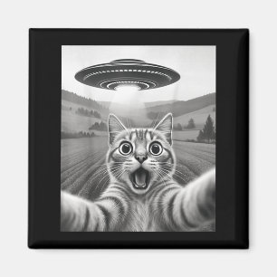 Cat Selfie With Alien Ufo Funny Cat For Men Women Magnet