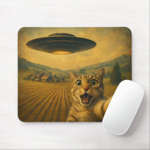 Cat Selfie With Alien UFO Funny Cat Gifts Mouse Mat
