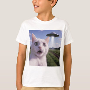 Cat Selfie With Alien Ufo T-Shirt