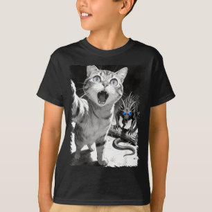 Cat selfie with chupacabra funny cryptid meme T-Shirt