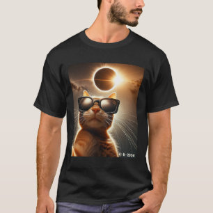 Cat Taking A Selfie With Solar 2024 Eclipse Wearin T-Shirt