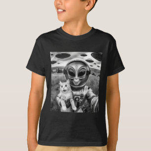 Cat Ufo Selfie Cat Alien Abduction Funny Cat Gifts T-Shirt