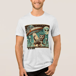 Cat UFO Selfie: Vintage Invasion (Men's T-shirt) Tri-Blend Shirt