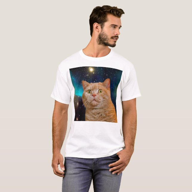 Cat watching the space T-Shirt (Front Full)
