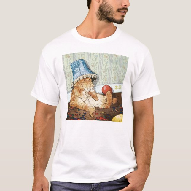 Cat Wearing Lamp Hat 2023 Trending Viral Things T-Shirt (Front)