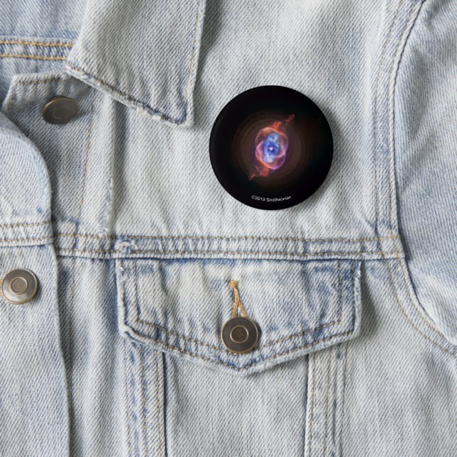 Cat's Eye 6 Cm Round Badge (In Situ)