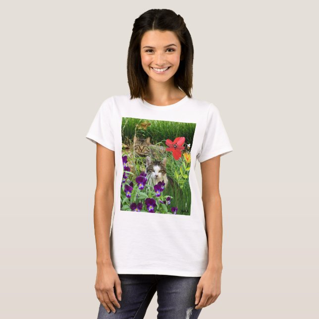 Cats in Garden Cat Lovers  T-Shirt (Front Full)