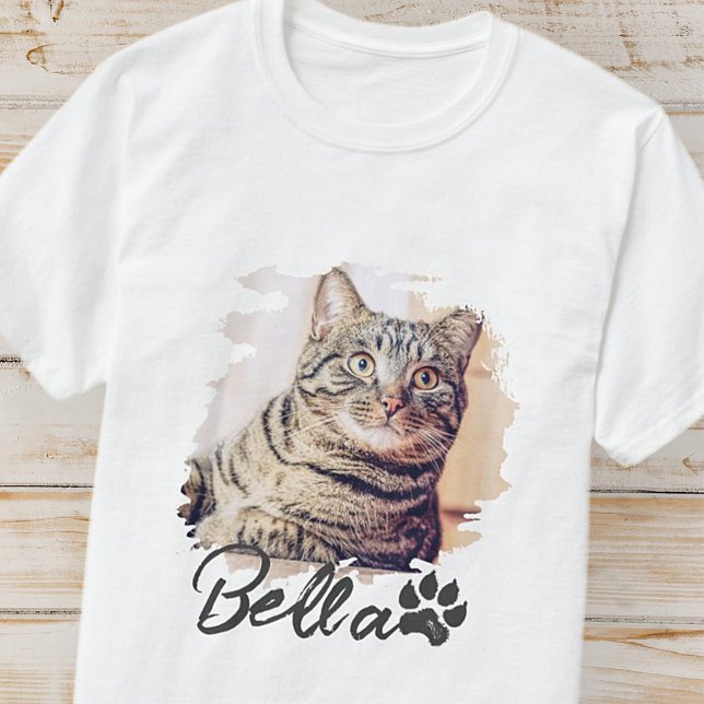 Cat's Simple Modern Cool Typography Name and Photo T-Shirt (Creator Uploaded)