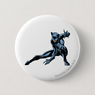 Catwoman crouches 6 cm round badge