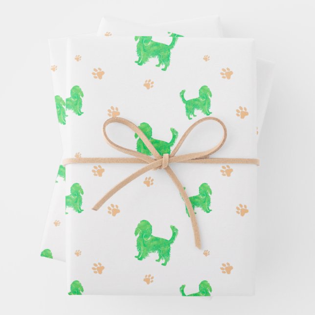 Cavalier Wrapping Paper – Minimal Green Gift (In situ)