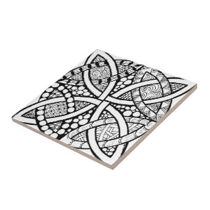 Celtc Knot Black and White Tile