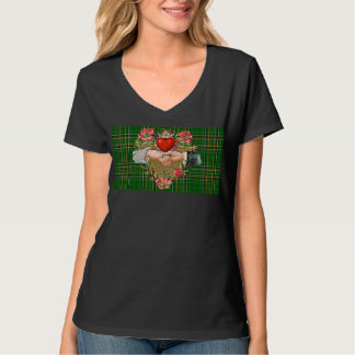 Celtic Claddagh Ring - St Patricks Day T shirt