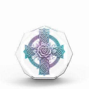 Celtic cross, pastel colors, rose in the center photo block